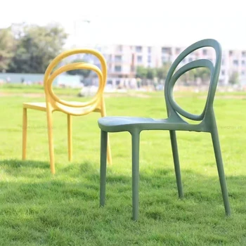 Пластиковый стул с простой спинкой, скандинавский обеденный стул, домашний влиятельный ins, креативный домашний стул со спинкой